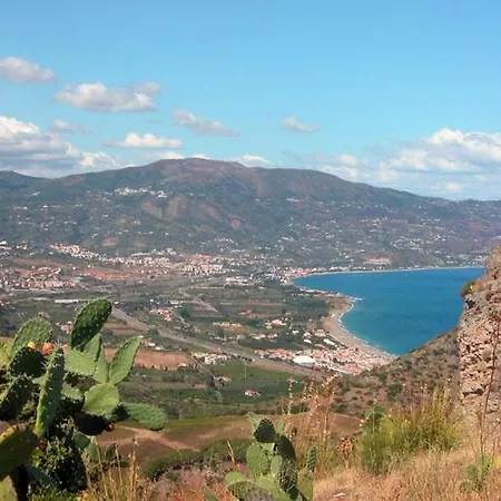 A Casa Di Peppino In Greco باتي