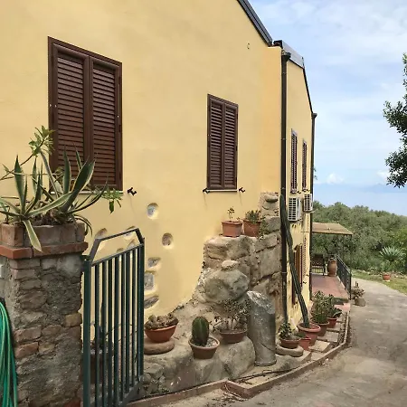 A Casa Di Peppino In Greco